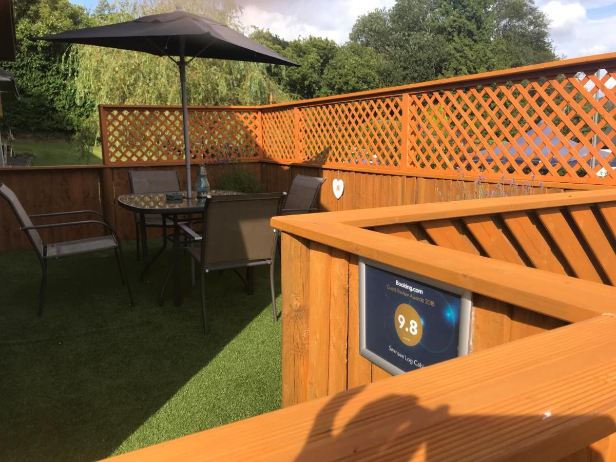 Swansea Log Cabin Pontardawe Eksteriør bilde